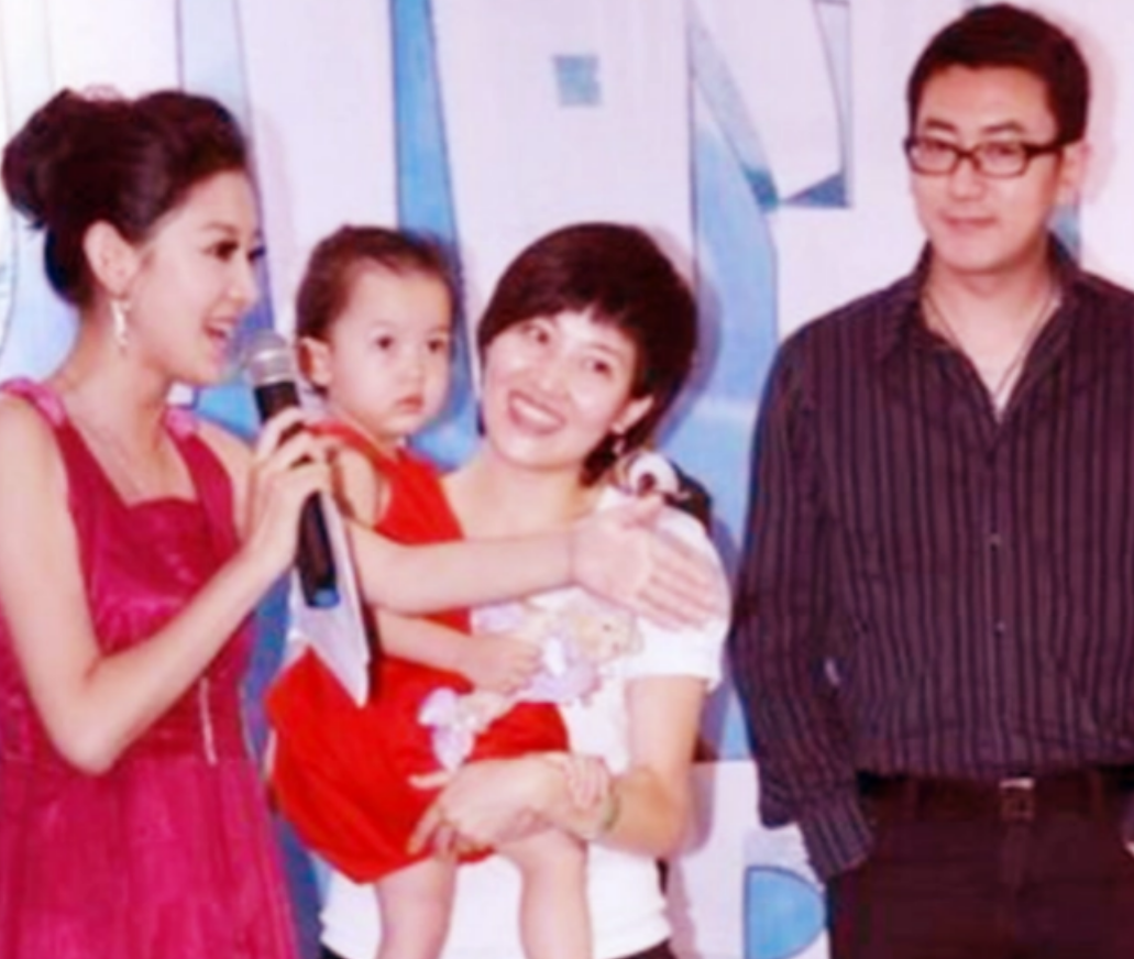 回顾鲁健:32岁娶小6岁的郑天亮,婚后分居15年,分居背后有辛酸