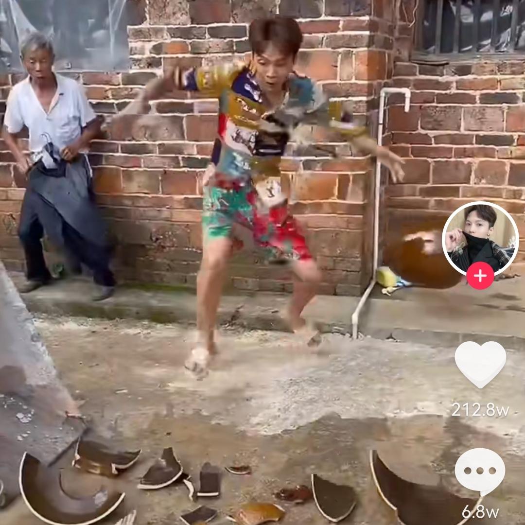 回顾:湖南网红张焱:生于贫穷农村,靠"坑爹"爆火,年入100万元