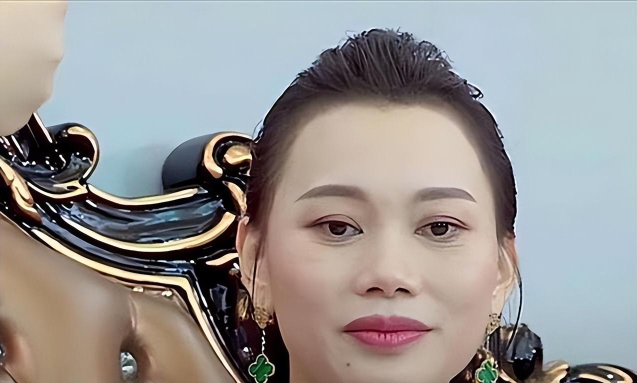 回顾:打工妹嫁给北大精英,婚后连生7胎:不想浪费丈夫基因