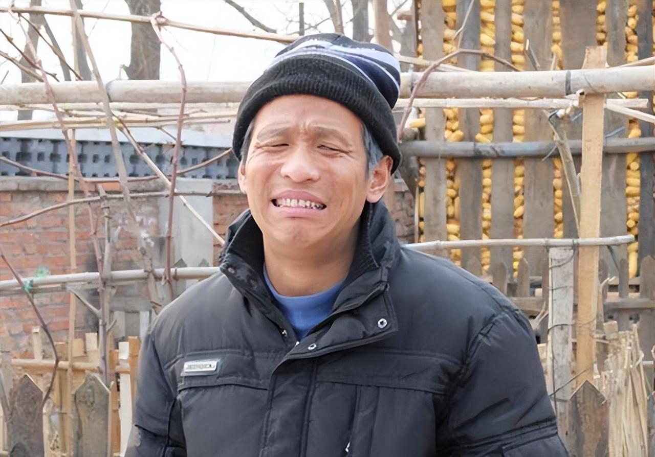 回顾:宋小宝成名后抛弃发妻,转身娶年轻粉丝,如今生活怎样了