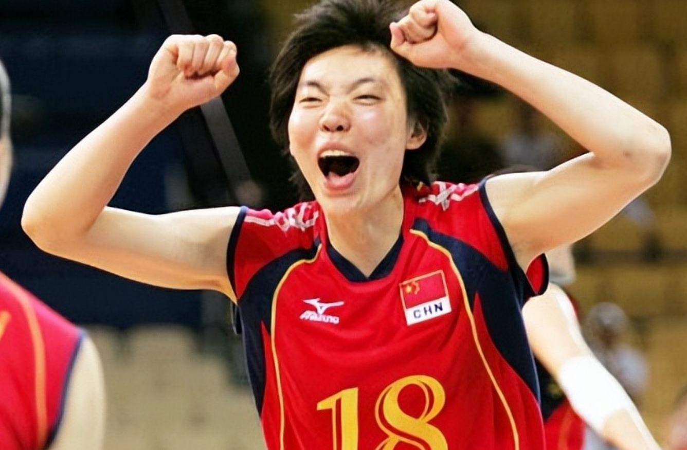 回顾女排张萍:从替补席走出来的奥运冠军,婚恋成她与父母的纠结