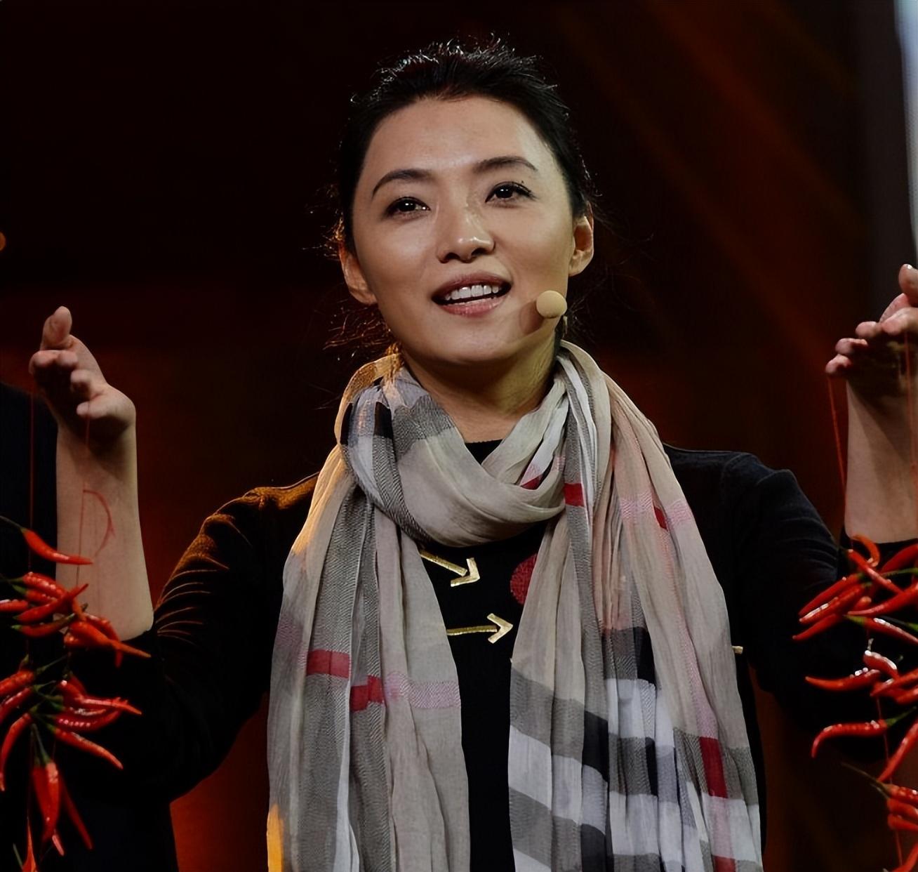 演员童蕾在《亮剑》之前,就凭借着在《隋唐英雄传》中的李蓉蓉一角被