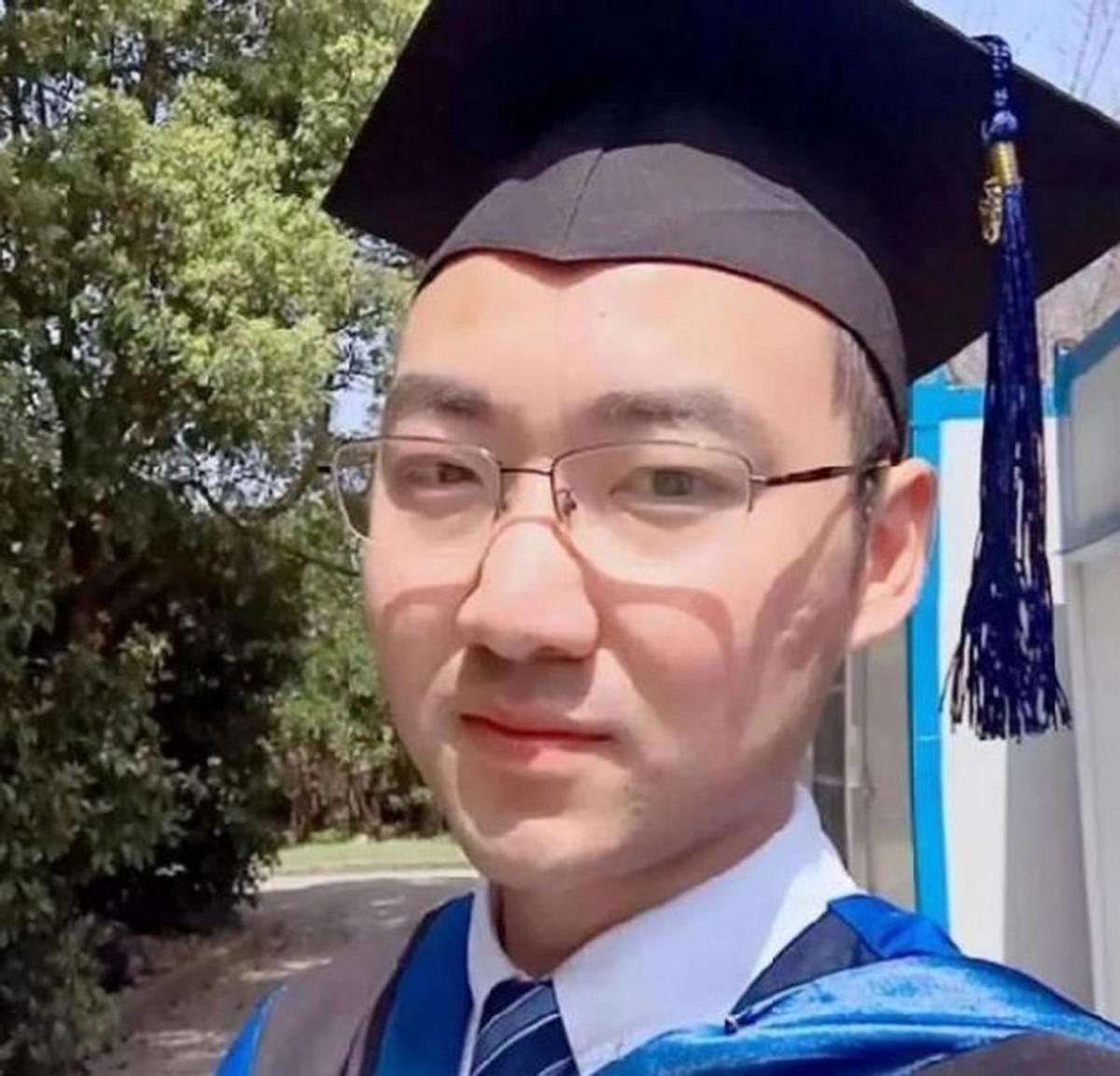 张迪是辽宁沈阳人,父母都是普通的工人,常年在外面打工.