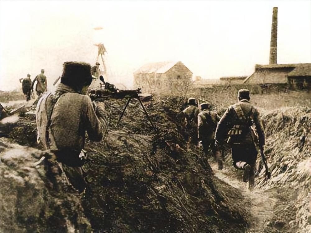 1950年滇南战役国军司令被俘,傲慢表示:陈赓呢?怎么不来见老师