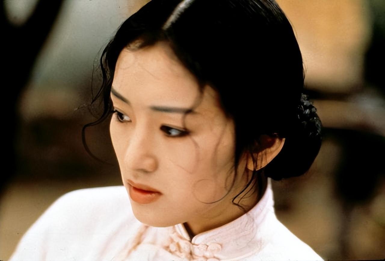 这一夜,巩俐带75岁丈夫出席国宴,狠狠给内娱明星们"上了一课"