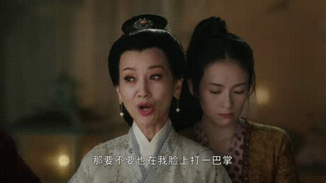 69岁赵雅芝对比60岁叶童,自然老去跟医美老去的差距,一目了然!