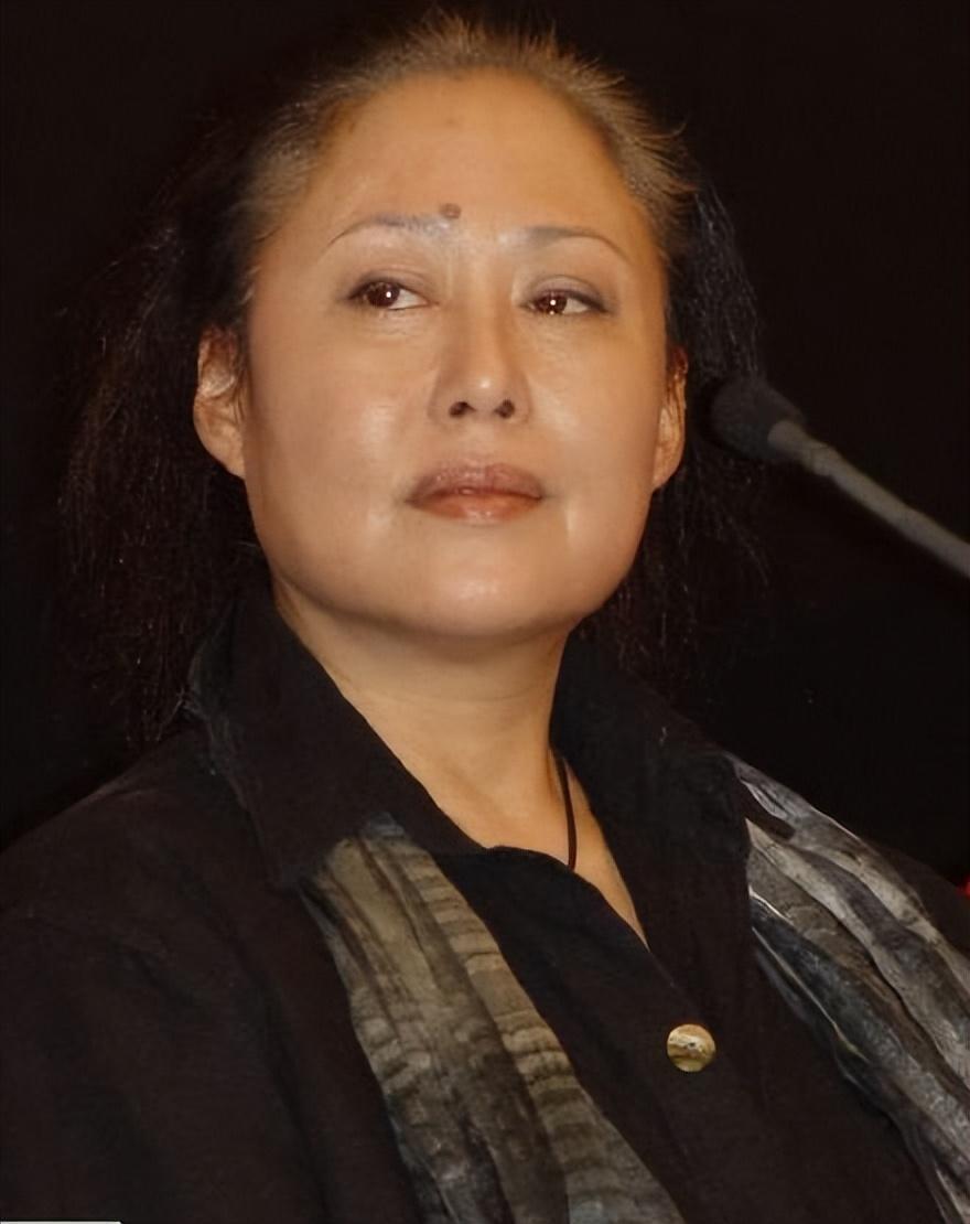 回顾斯琴高娃的儿子:我的沧桑母亲,我的瘫痪父亲,我带泪的亲情