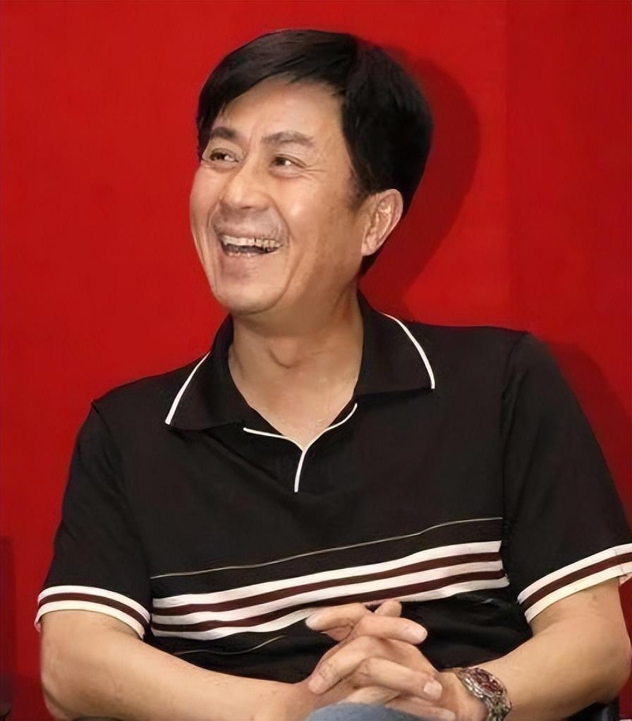 回顾郭凯敏:与相伴6年的张芝华离婚后,转身娶尤勇前妻终获幸福