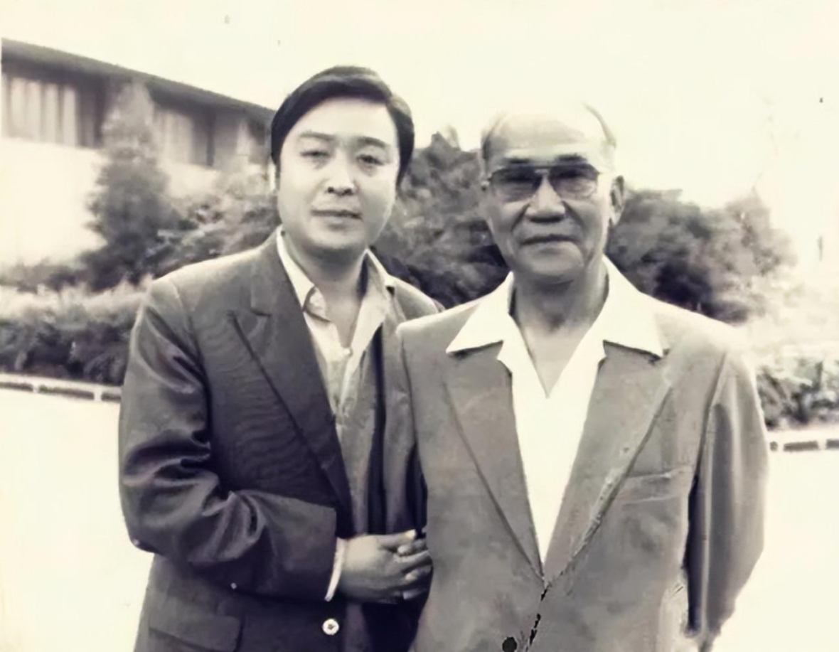 回顾师胜杰:长期饮酒不听妻子劝诫,患癌离世独留妻子流泪