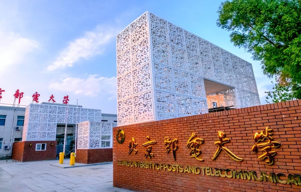 2019年,那个高考后跪地谢母的安徽学生王恒杰,后来怎么样了?