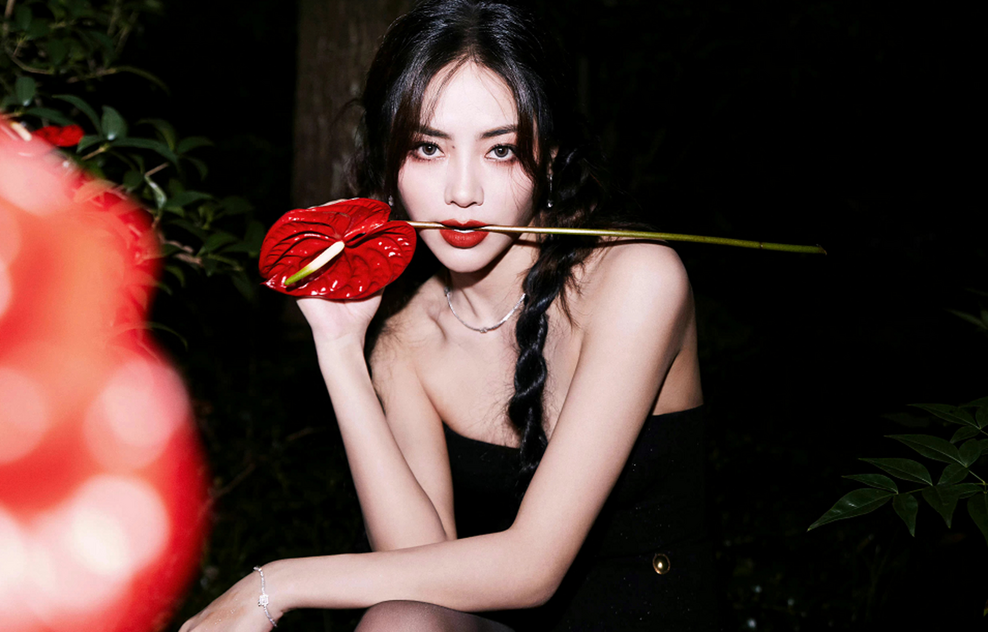 黑丝搭配豹纹高跟鞋 ​,谢可寅这样是不是很顶?