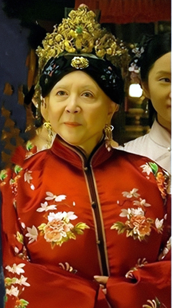 2010年,电视剧《红楼梦》中的饰演贾母的那个老太太,有人认为此人只是