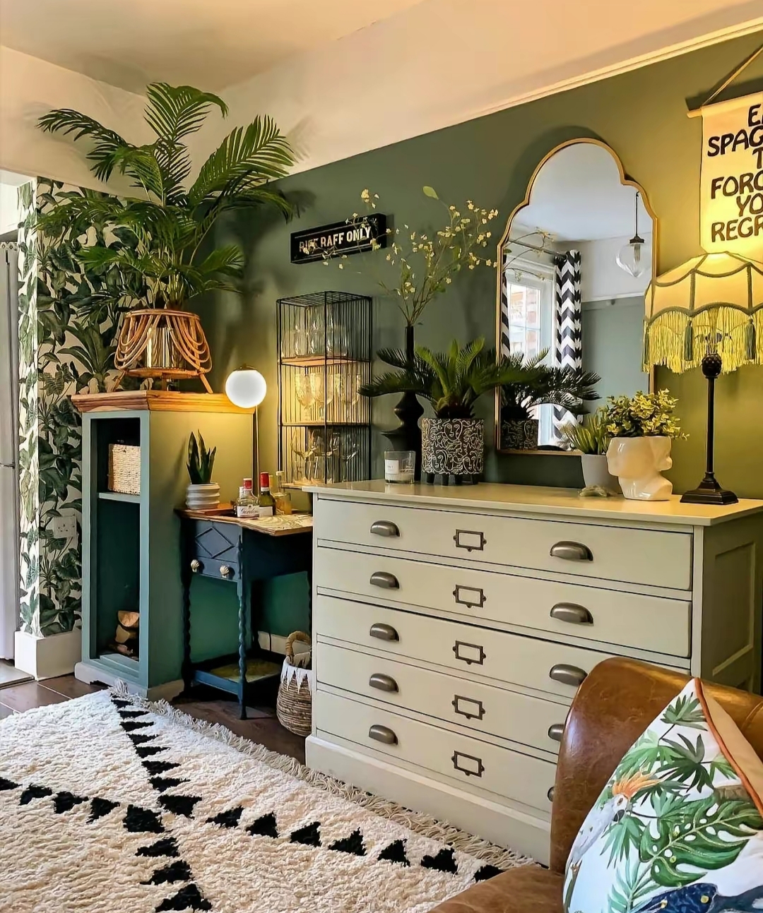 带你领略一下复古绿的独特魅力,让你爱上这种不一样的装修风格