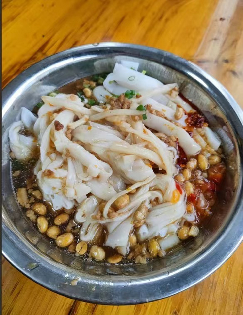 百色市乐业县的苗苗干捞粉店,早餐首选.