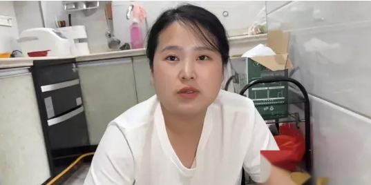 超小厨:婷妹三胎首公开,婆婆老公特别开心,网友直言:没必要!