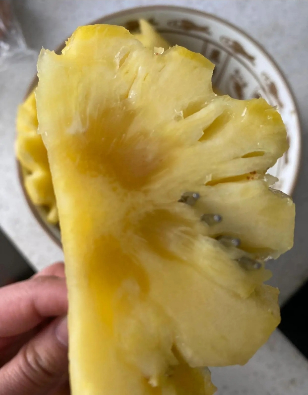 老板说这叫糖心菠萝,是真的吗?