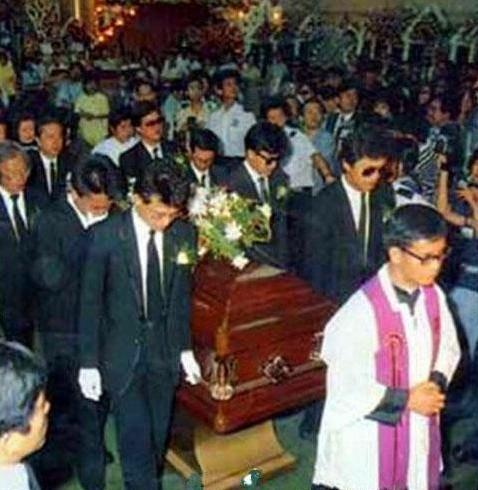 回顾"俏黄蓉"翁美玲,死因成谜,她的人生比你想象的更"悲惨"