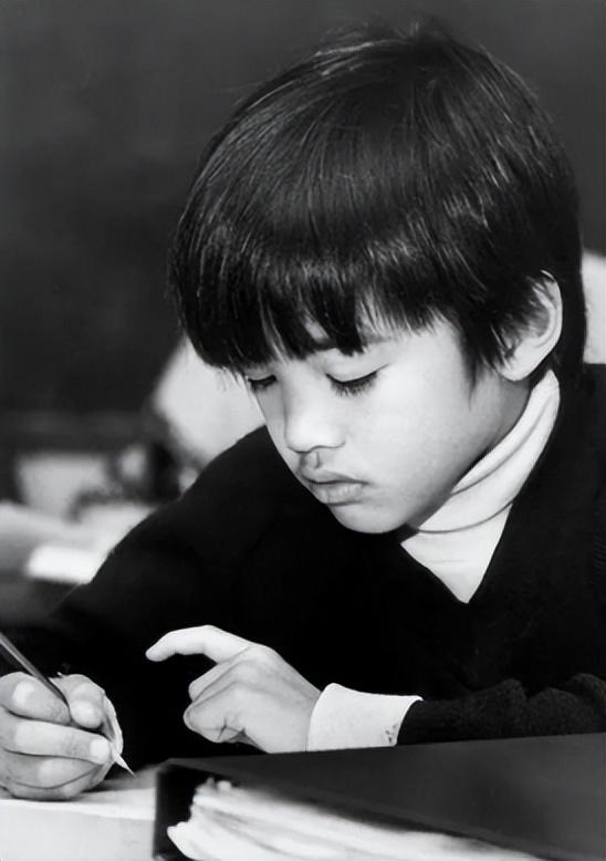 神童陶哲轩:8岁高考760分,智商230远超爱因斯坦,如今怎么样了