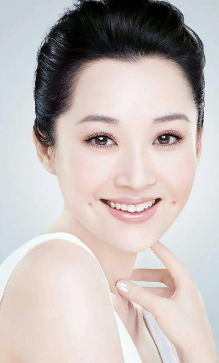 女子脸上有酒窝,常常有泪无处说,脸上酒窝难道是缺点