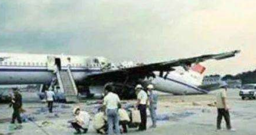 波音757空难图片