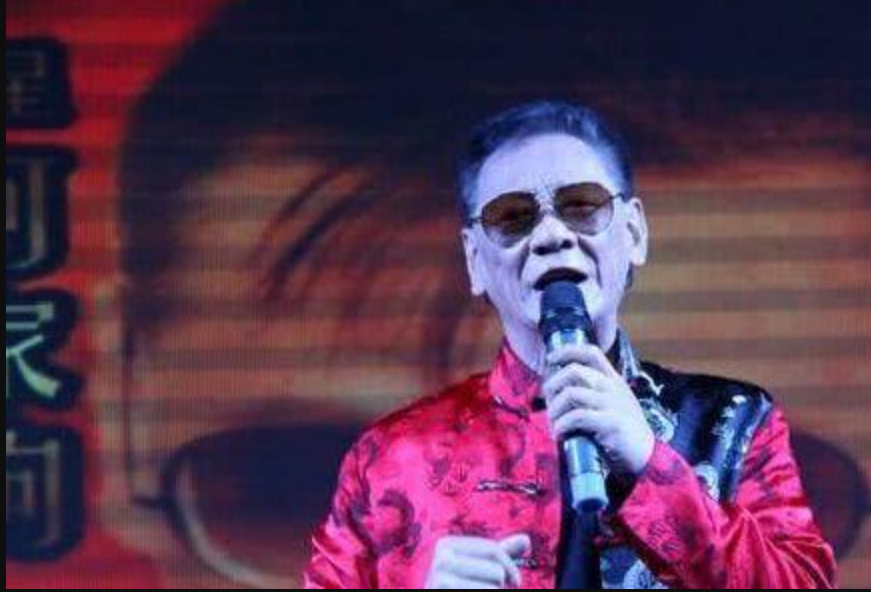 龙方香港著名反派演员,有"奸神"之称,在最后的日子里,身边只有一个