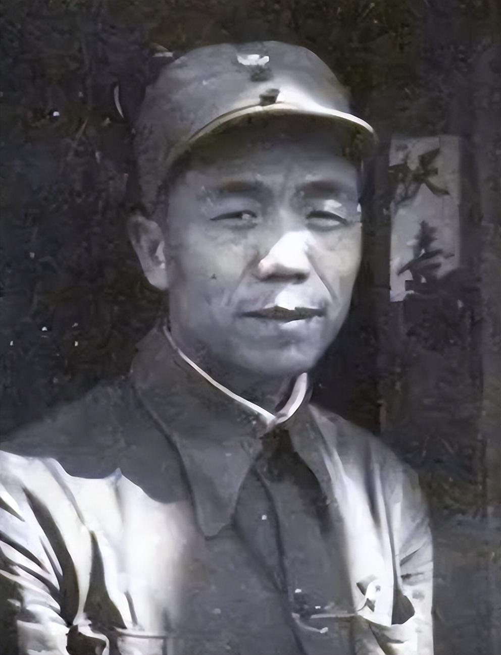 1942年部队开饭休息,聂凤智将军为何下令不许吃,还要全队撤退?