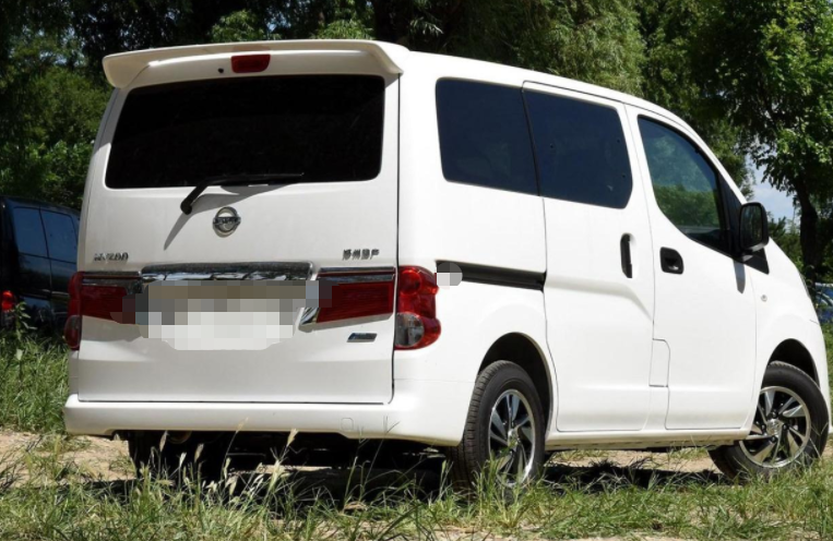 刘长贵在殡葬领域从事了很多年,有不少的人脉.