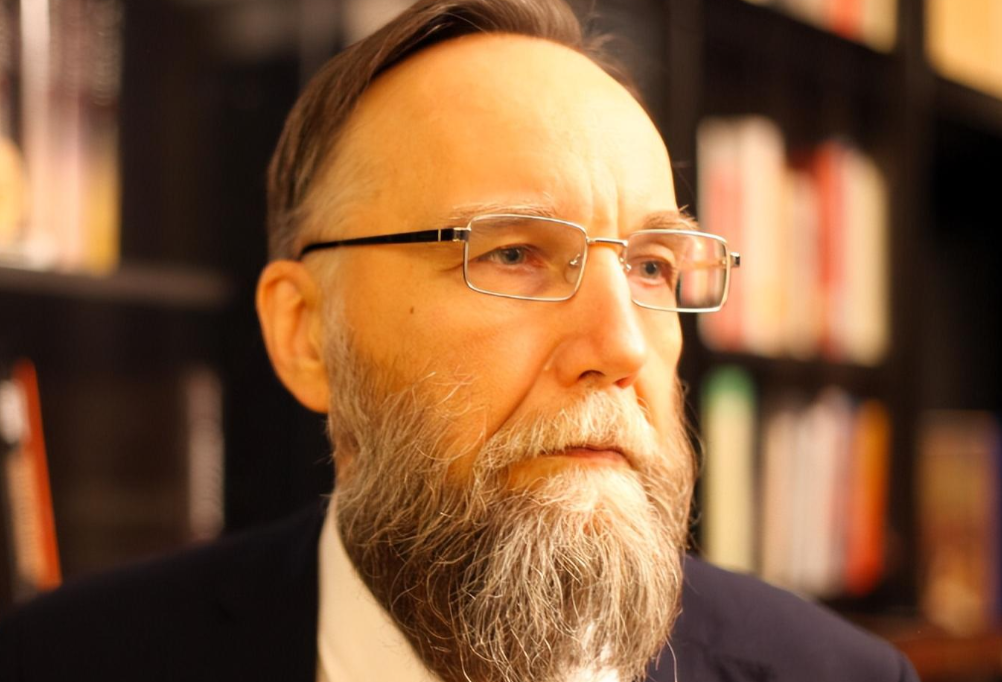 俄罗斯国师杜金,用中文告诉中国人:俄罗斯不能失败,否则将灭亡