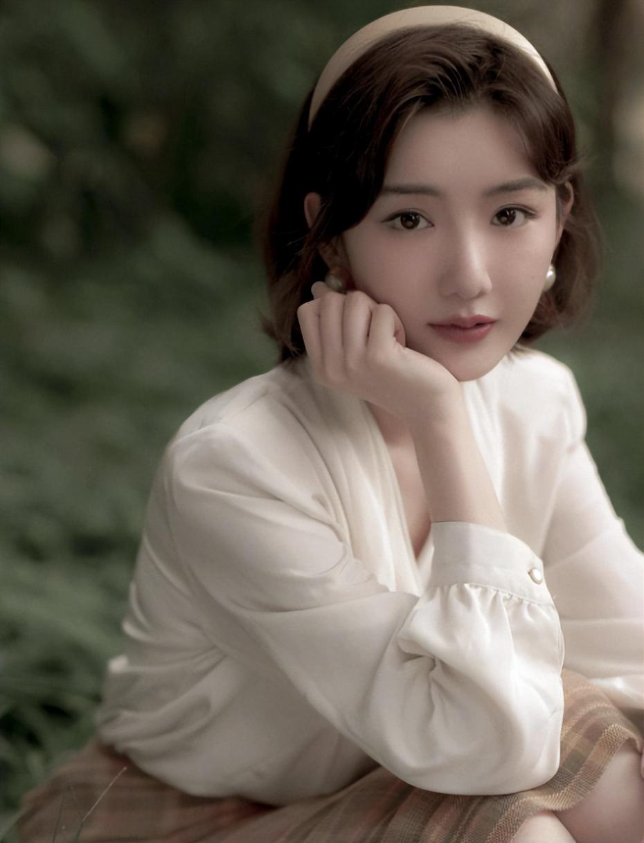 毛晓彤也是一个演技派的演员,在剧中饰演的北齐大公主,是一位活泼