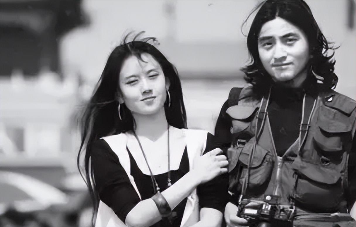 与杨丽萍离婚20年后,前夫刘淳晴毅然回到身边,无儿无女也甘愿?