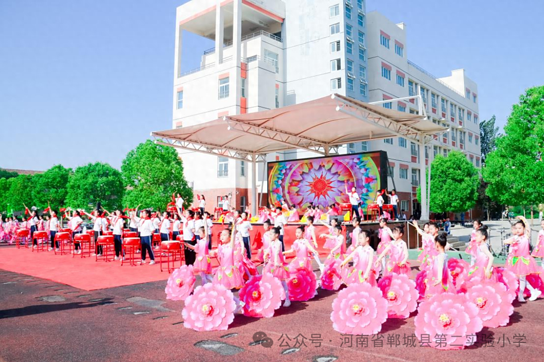 一场艺术盛宴展示爱国主义和中华传统文化之美为每个孩子提供放飞梦想