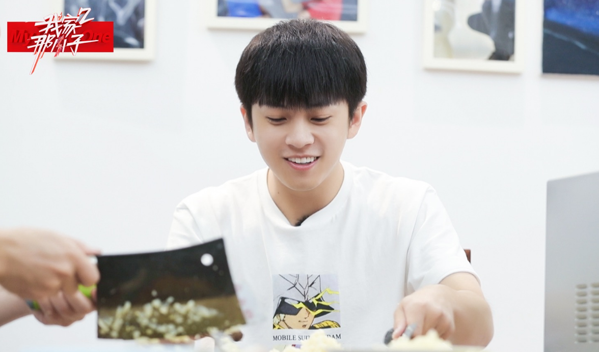 盘点:长得帅演技又好,却输在了个头矮,明星们的身高,不敢想象