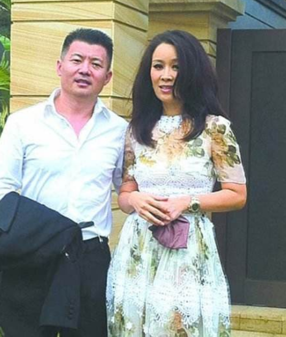 回顾那英:被前任欺骗感情未婚先孕,如今和儿子被孟桐宠成宝