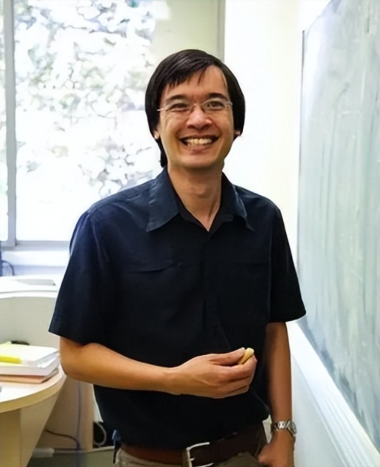 神童陶哲轩:8岁高考760分,智商230远超爱因斯坦,如今怎么样了