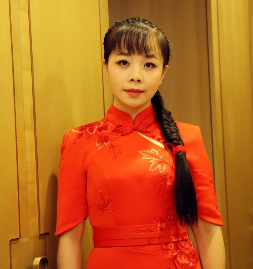 回顾王二妮:凭《星光大道》走红,宁可放弃百万,也要嫁农村小伙