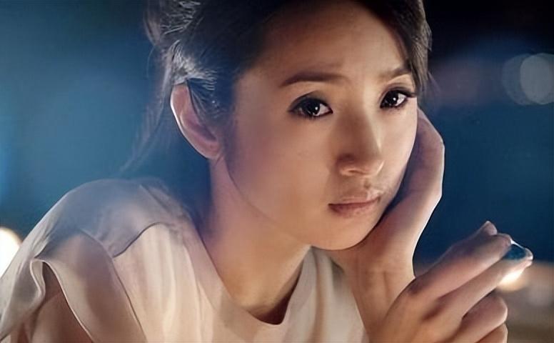 捉j在床反被打?为奴为婢九年,精神失常:林依晨,离婚不丢人