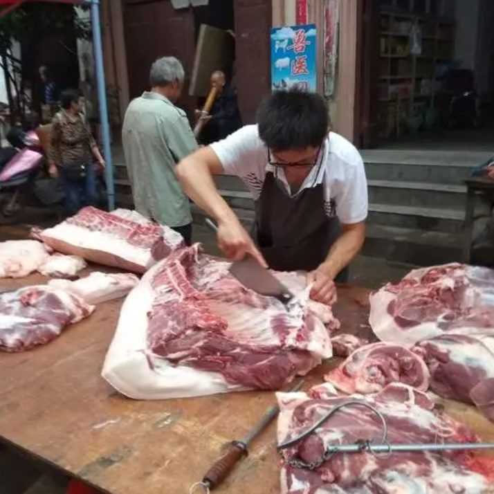 1995年,广东富豪包下波音747运送动物,后靠2个游乐园赚千亿资产