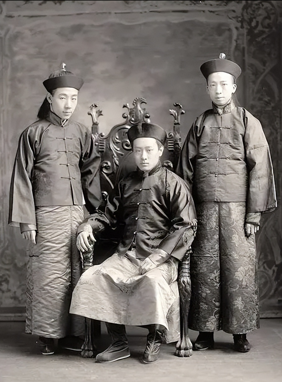 遇见贵人,宣誓入党