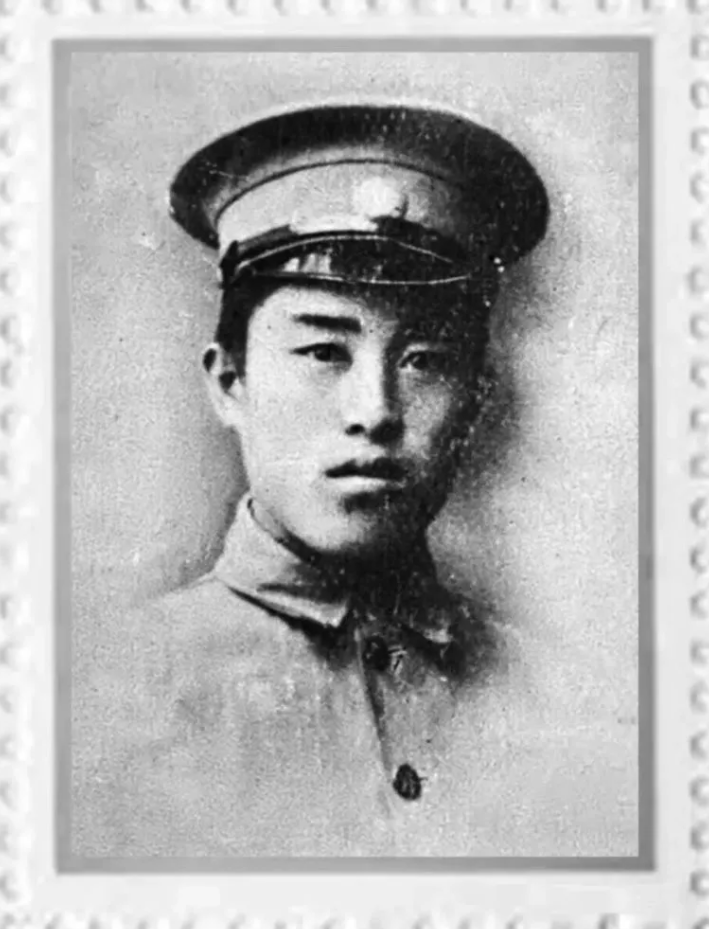 1950年郑洞国再见周总理,他热泪盈眶说:我对不起您的教诲