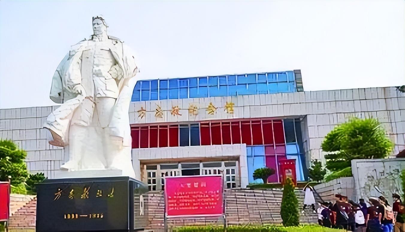 1977年方志敏殉难42周年,黄维前往祭拜:道出一声迟来的对不起