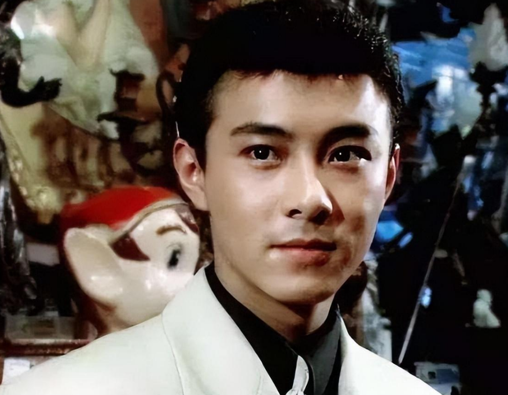 盘点过气艺人的残酷真相,在58岁的张卫健身上展现得淋漓尽致!