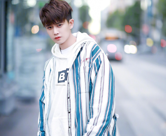 任嘉伦出道自曝已婚