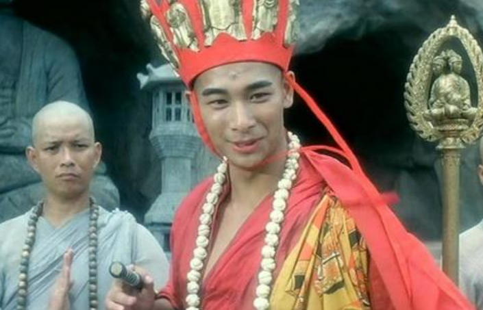 回顾来内地养老的8位香港女星,买别墅领退休金,个个大龄未婚