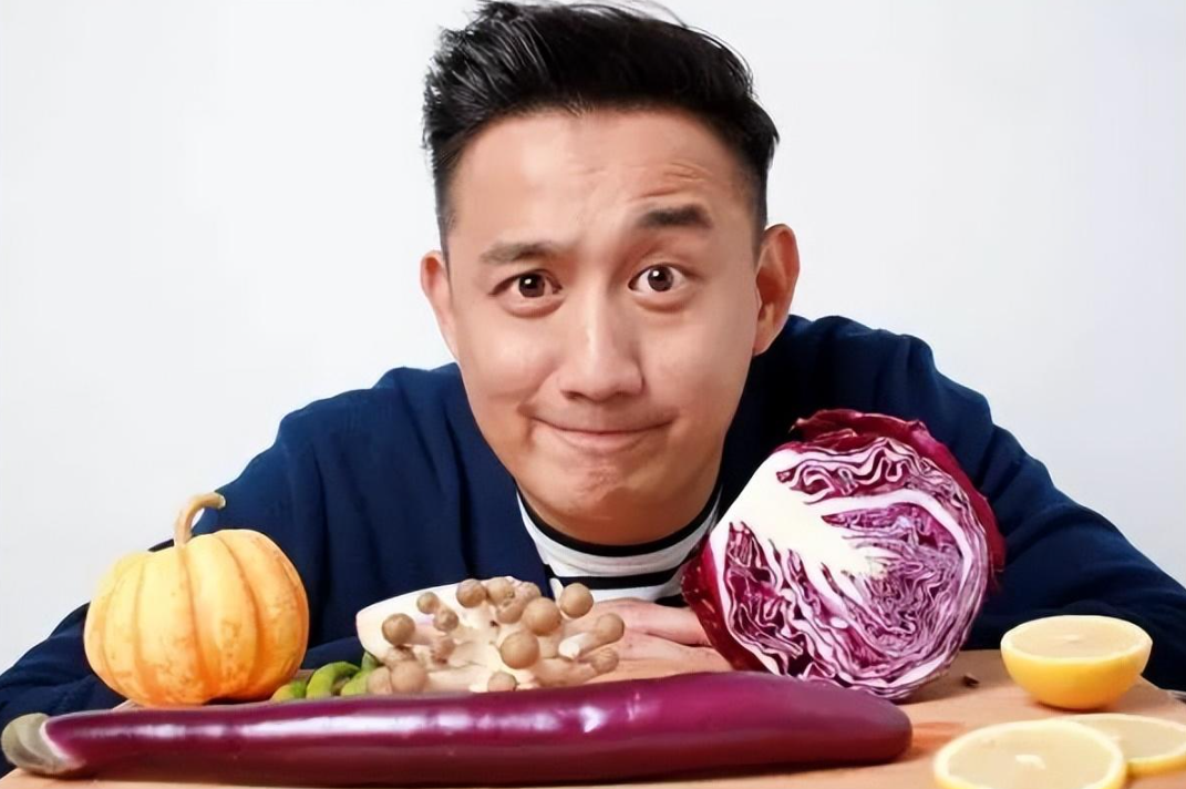 盘点人前一套人后一套,表面上素食主义者,实则无肉不欢的明星们