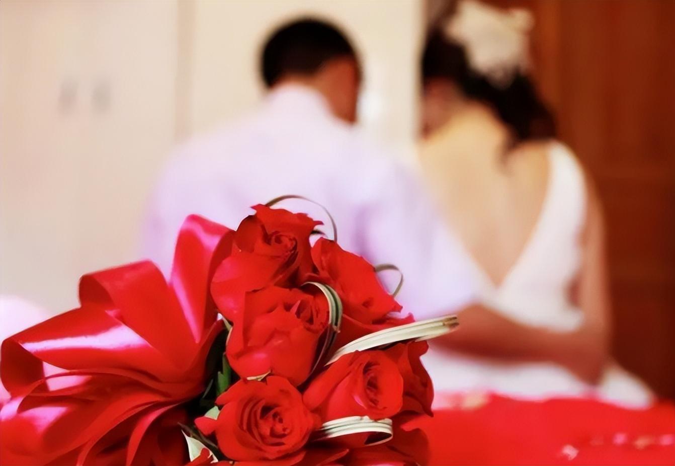 看着家里人为自己忙前忙后,陈冰涛心里很不是滋味,觉得是自己没本事