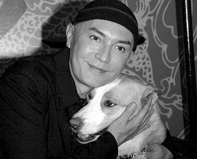 回顾一代男神尊龙,"我没有来处,也没有归途",这一生都是借来的