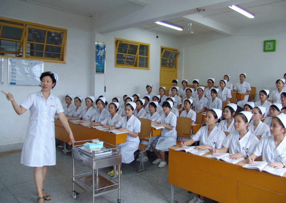 2001年,河南母女骗彩礼2.68万,结婚4次当9天新娘,丈夫3天必死