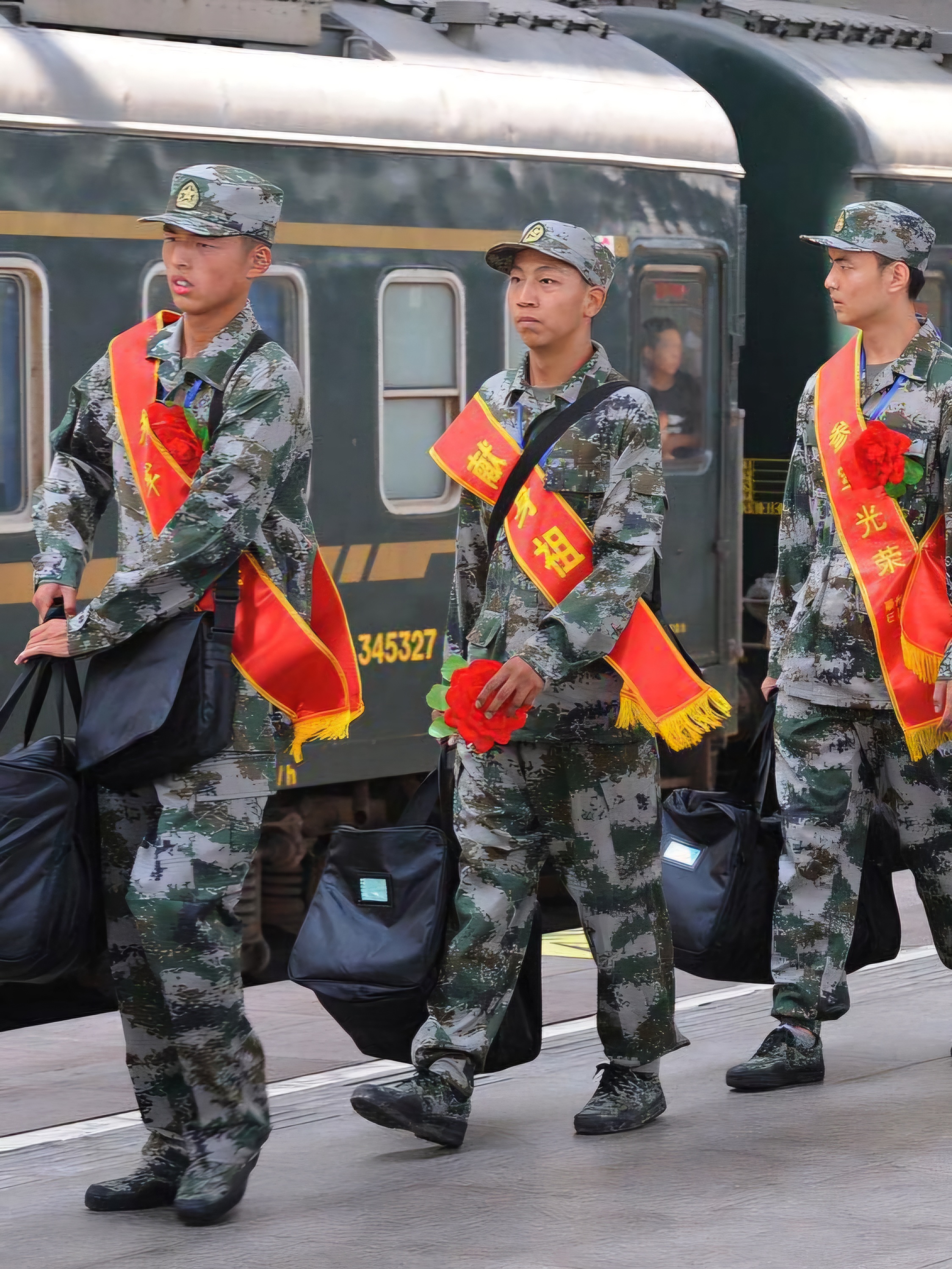 大专生最佳入伍时间,学业参军兼顾