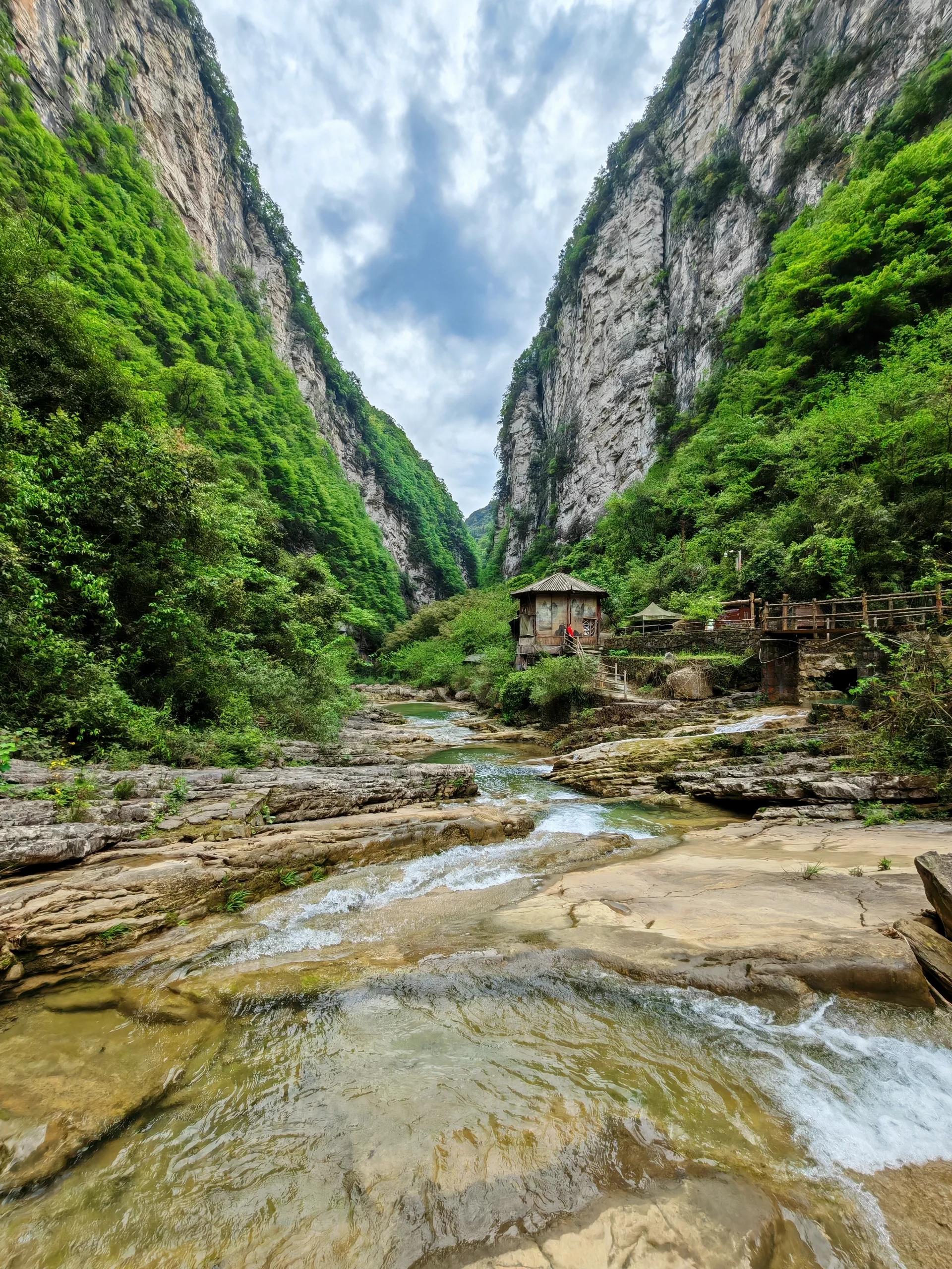 北碚旅游景点大全集  我是跟着工会活动来北碚金刀峡,本来的计划是