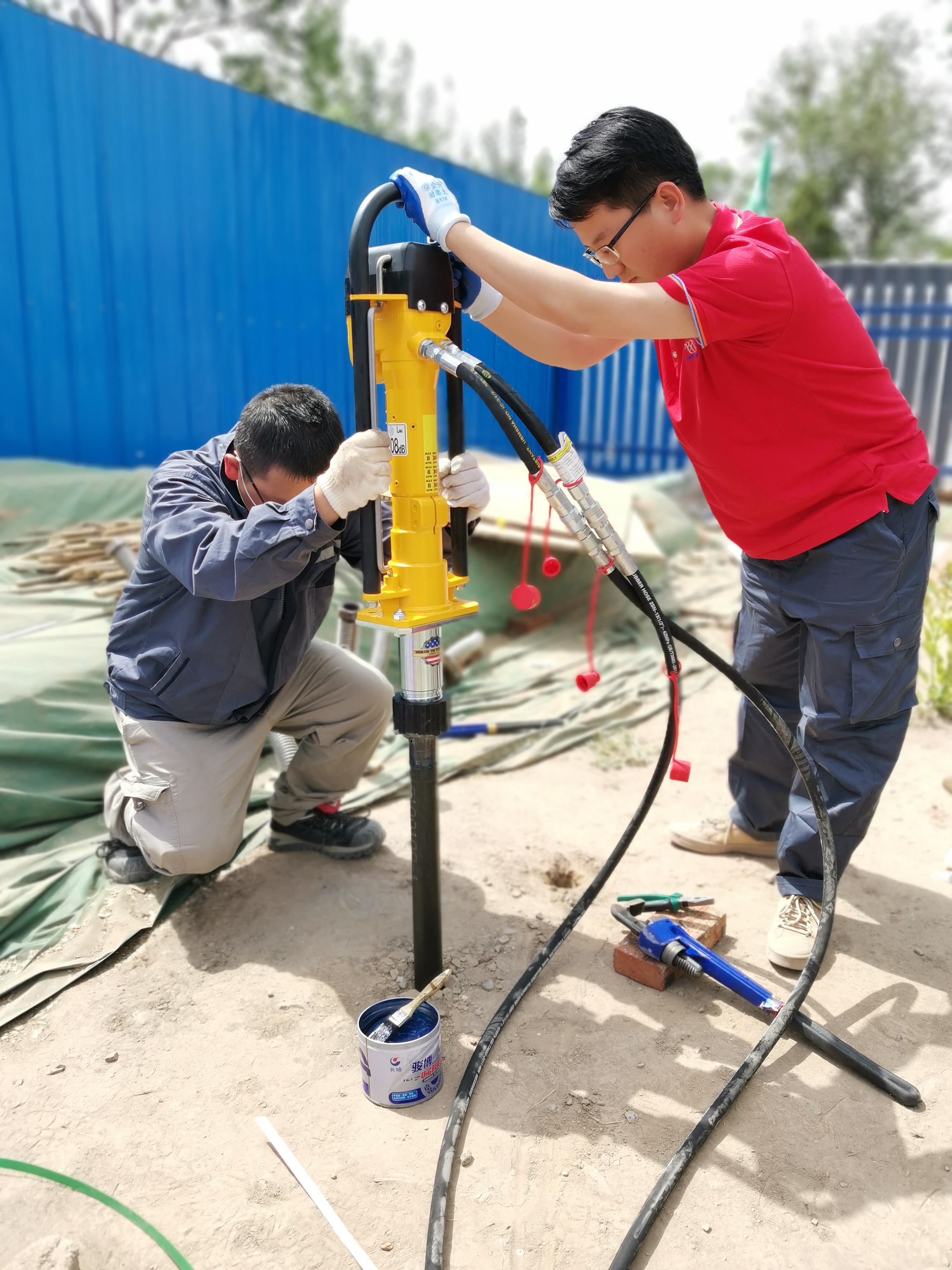 液压土壤取样钻机操作指南